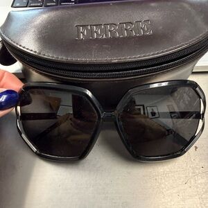 Gianfranco Ferre Sunglasses Black